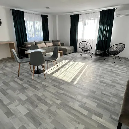 1 Mai - Luxury Park - Self Check-in - Private Parking - 1 * Craiova