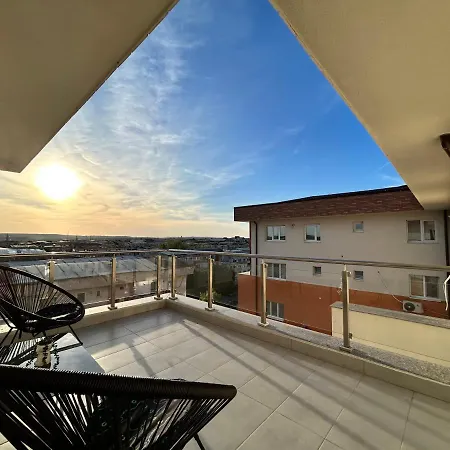 1 Mai - Luxury Park - Self Check-in - Private Parking - 1 Apartment