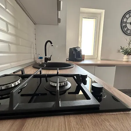 Apartment 1 Mai - Luxury Park - Self Check-in - Private Parking - 1 Craiova