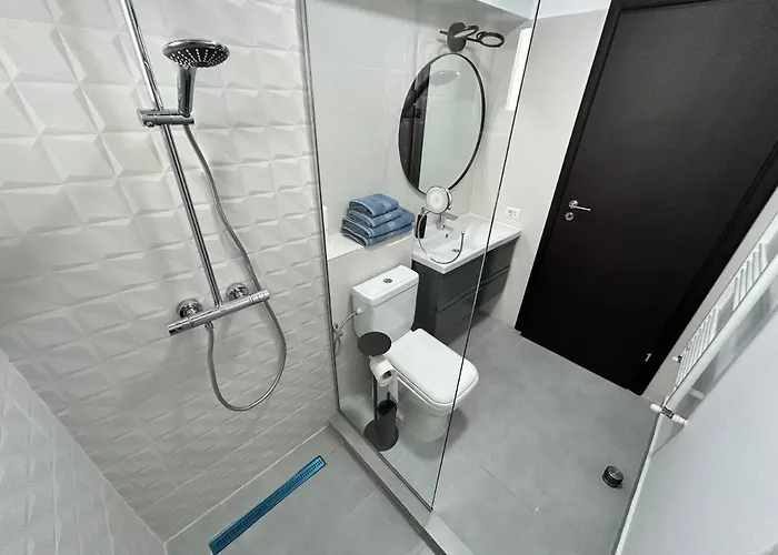 1 Mai - Luxury Park - Self Check-in - Private Parking - 1 *